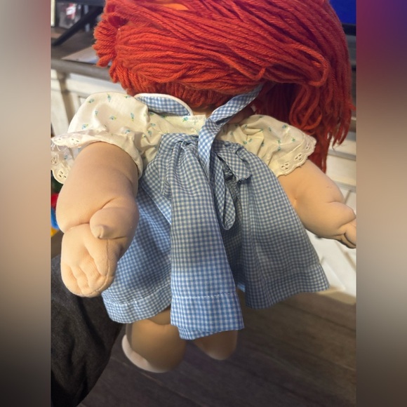 Vintage Cabbage Patch Doll~Red Fuzzy 1984 - Picture 5 of 6